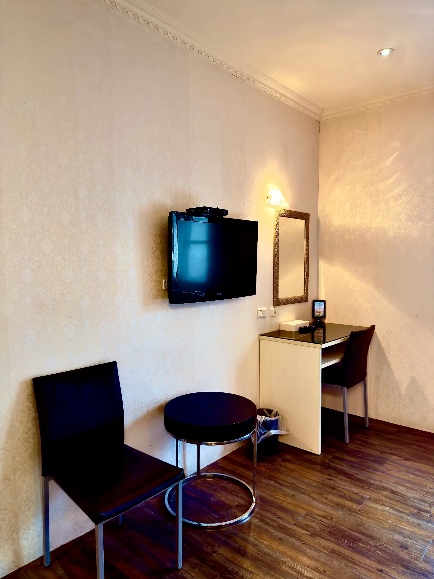 簡約雙人房（兩小床）